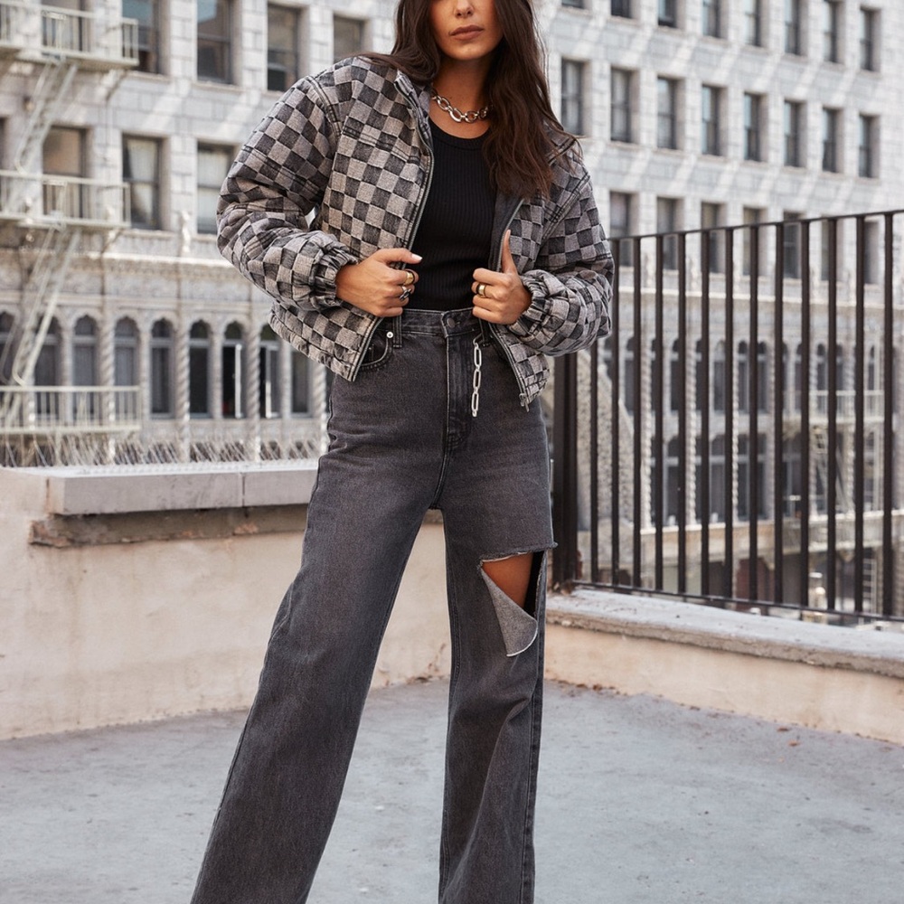 12th Tribe: Brooklyn Washed Black Slash Boyfriend Jeans - Picture 4 of 16